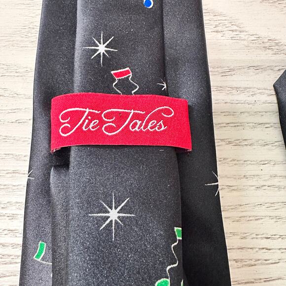 Santa Clause Christmas Tie Rock and Roll Music Men's - Picture 4 of 4